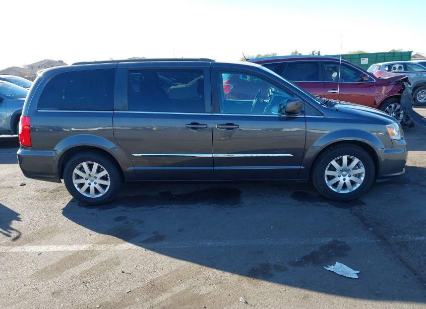 Photo 13 of 2016 Chrysler Town & COUNTRY TOURING (VIN 2C4RC1BG8GR245305)