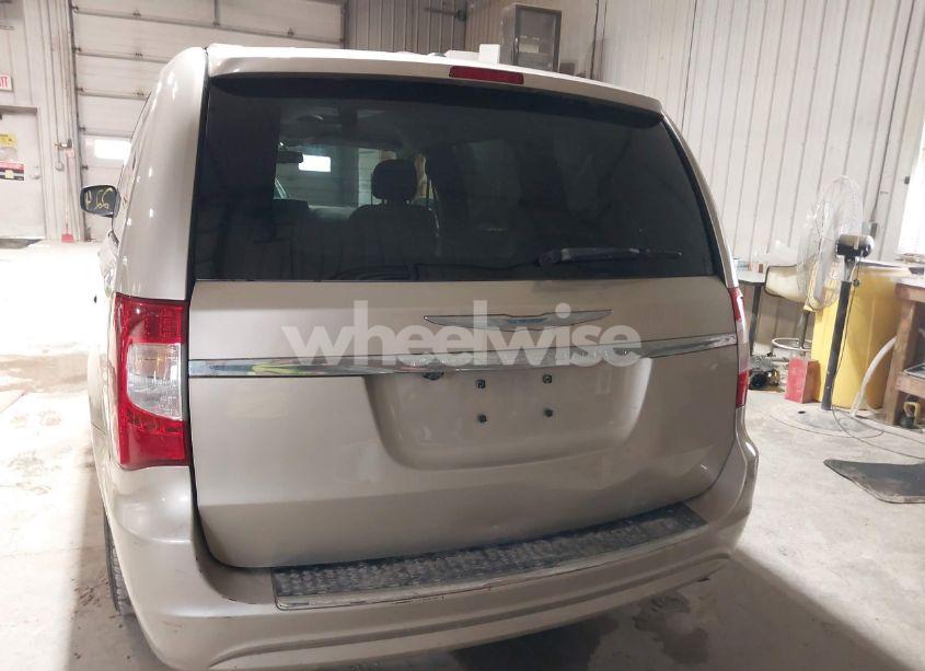 Photo 16 of 2016 Chrysler Town & COUNTRY TOURING (VIN 2C4RC1BG8GR254411)