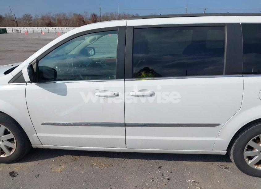 Photo 14 of 2016 Chrysler Town & COUNTRY TOURING (VIN 2C4RC1BG8GR289479)