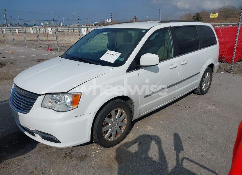 Photo 2 of 2016 Chrysler Town & COUNTRY TOURING (VIN 2C4RC1BG8GR289479)