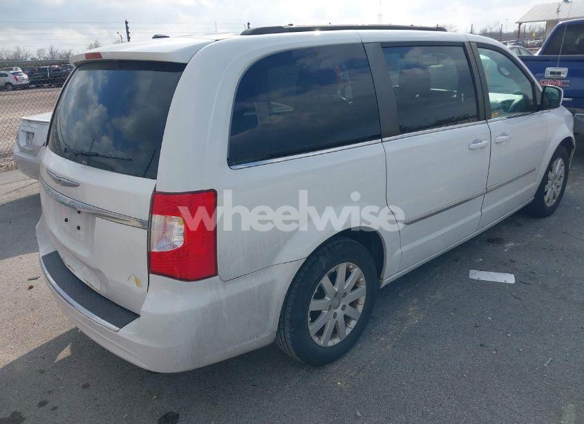 Photo 4 of 2016 Chrysler Town & COUNTRY TOURING (VIN 2C4RC1BG8GR289479)