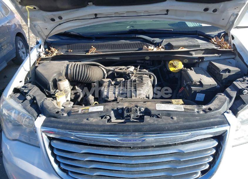 Photo 10 of 2016 Chrysler Town & COUNTRY TOURING (VIN 2C4RC1BG8GR293869)