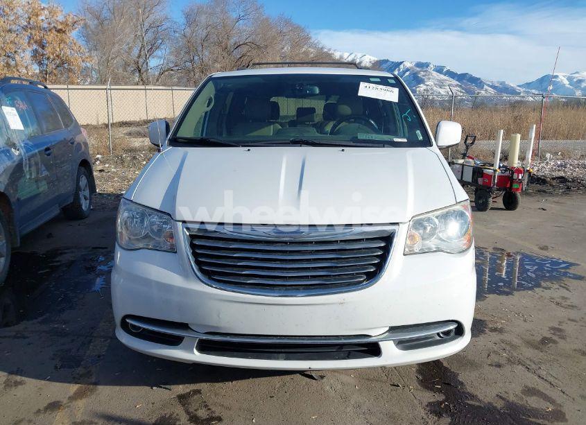 Photo 12 of 2016 Chrysler Town & COUNTRY TOURING (VIN 2C4RC1BG8GR293869)