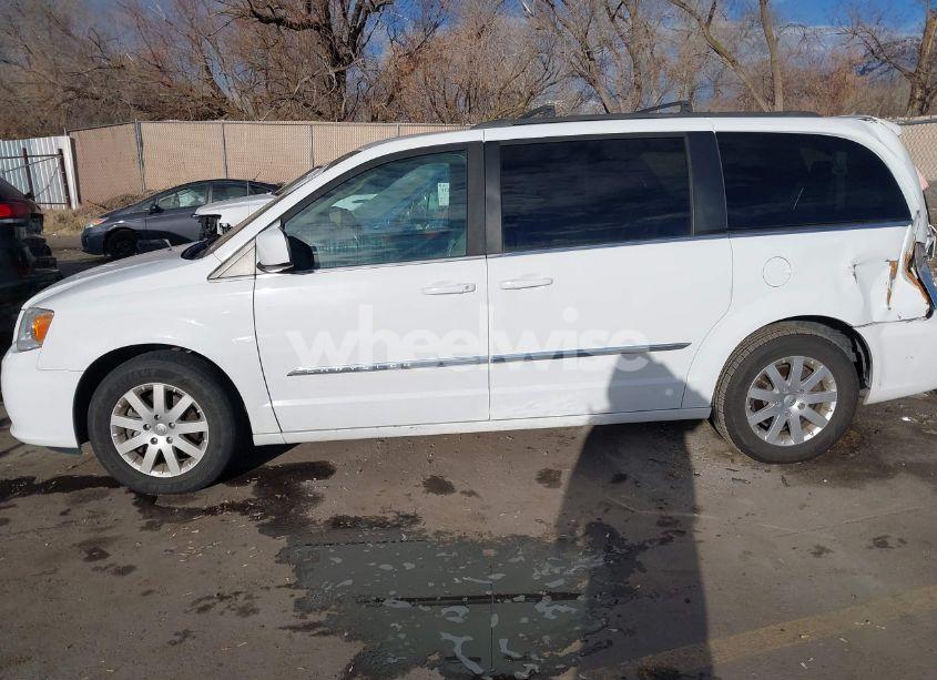 Photo 14 of 2016 Chrysler Town & COUNTRY TOURING (VIN 2C4RC1BG8GR293869)