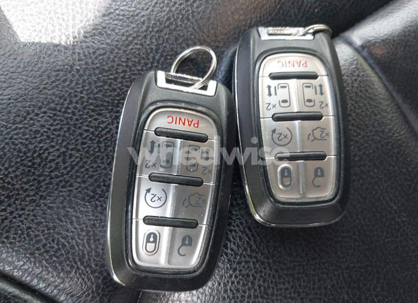 Photo 11 of 2017 Chrysler Pacifica TOURING-L (VIN 2C4RC1BG8HR720615)