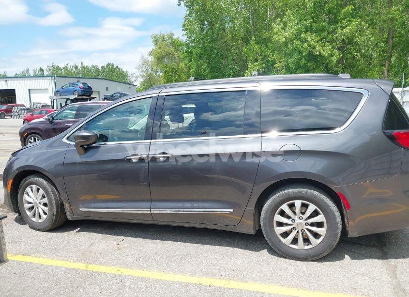 Photo 14 of 2017 Chrysler Pacifica TOURING-L (VIN 2C4RC1BG8HR720615)