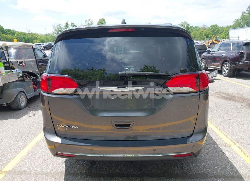 Photo 16 of 2017 Chrysler Pacifica TOURING-L (VIN 2C4RC1BG8HR720615)