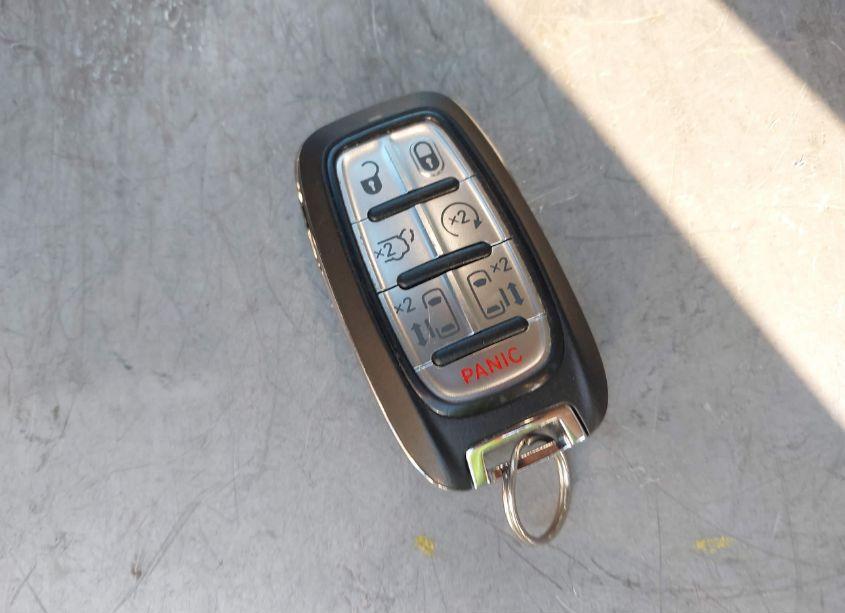 Photo 11 of 2017 Chrysler Pacifica TOURING-L (VIN 2C4RC1BG8HR759706)