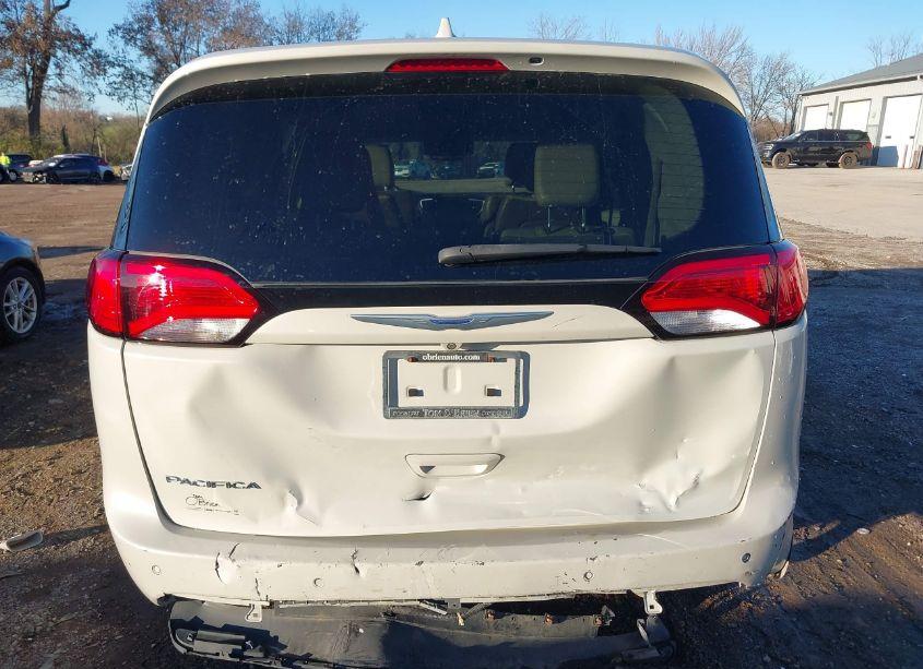 Photo 16 of 2017 Chrysler Pacifica TOURING-L (VIN 2C4RC1BG8HR759706)