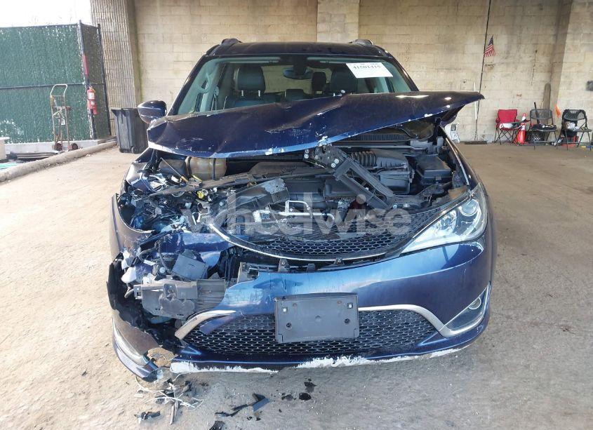 Photo 12 of 2017 Chrysler Pacifica TOURING-L (VIN 2C4RC1BG8HR803784)