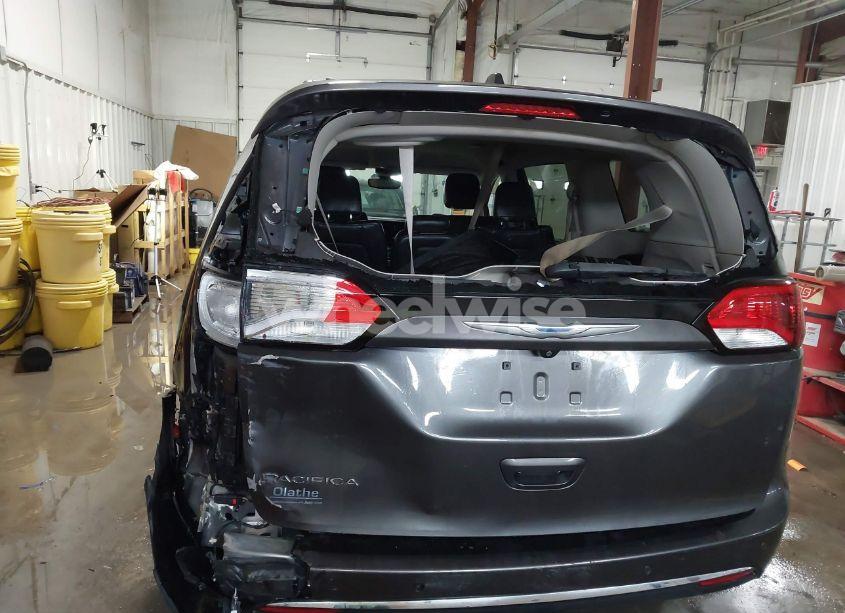 Photo 18 of 2017 Chrysler Pacifica TOURING-L (VIN 2C4RC1BG8HR845050)