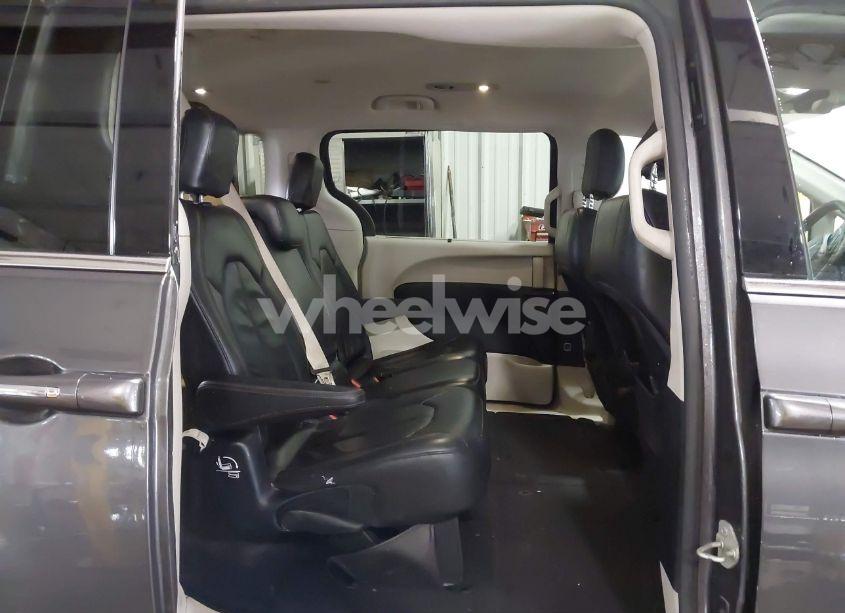 Photo 8 of 2017 Chrysler Pacifica TOURING-L (VIN 2C4RC1BG8HR845050)