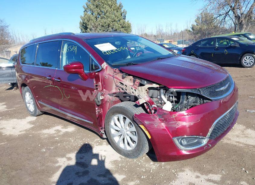 2018 Chrysler Pacifica TOURING L (VIN 2C4RC1BG8JR120439) main photo