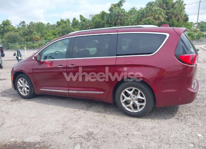 Photo 14 of 2018 Chrysler Pacifica TOURING L (VIN 2C4RC1BG8JR128198)