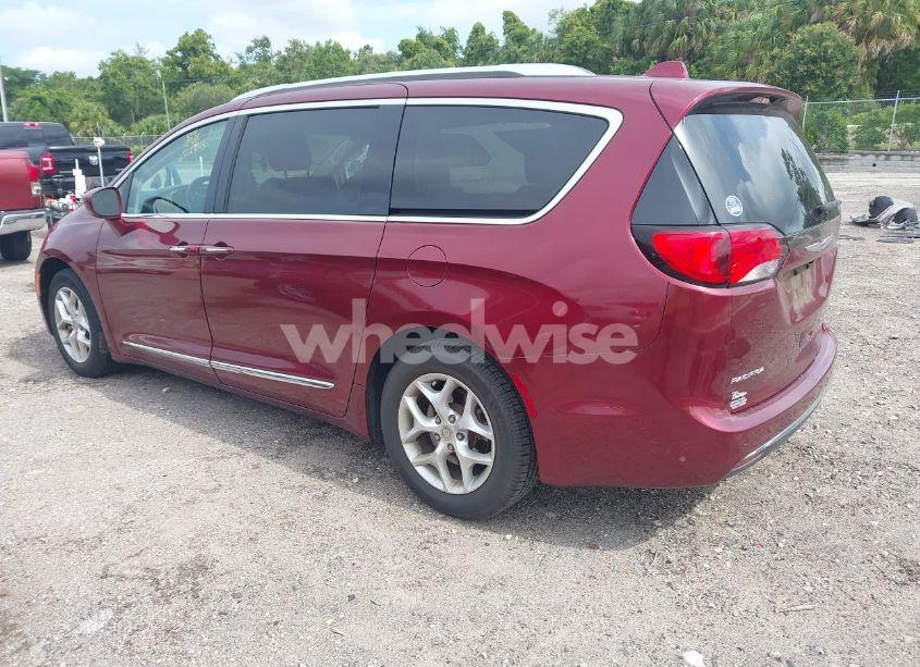 Photo 3 of 2018 Chrysler Pacifica TOURING L (VIN 2C4RC1BG8JR128198)