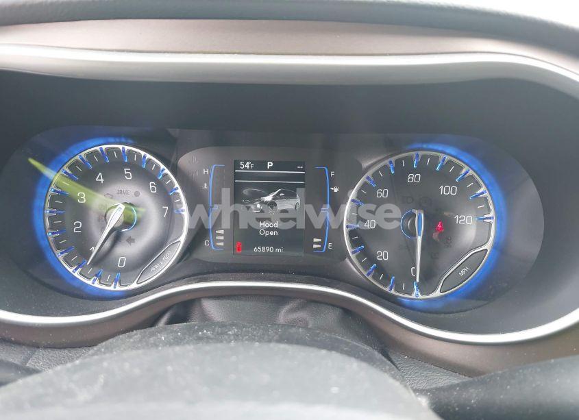 Photo 7 of 2018 Chrysler Pacifica TOURING L (VIN 2C4RC1BG8JR262158)