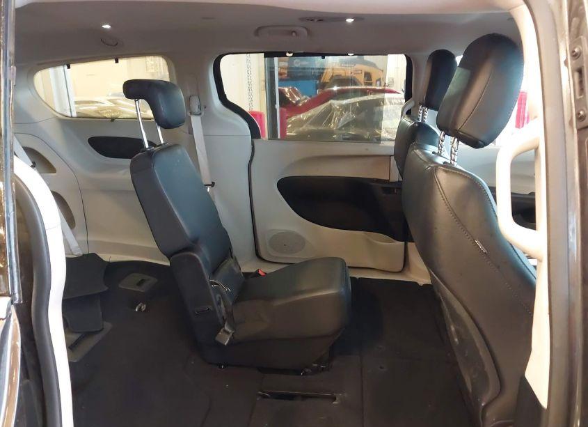 Photo 8 of 2018 Chrysler Pacifica TOURING L (VIN 2C4RC1BG8JR309687)