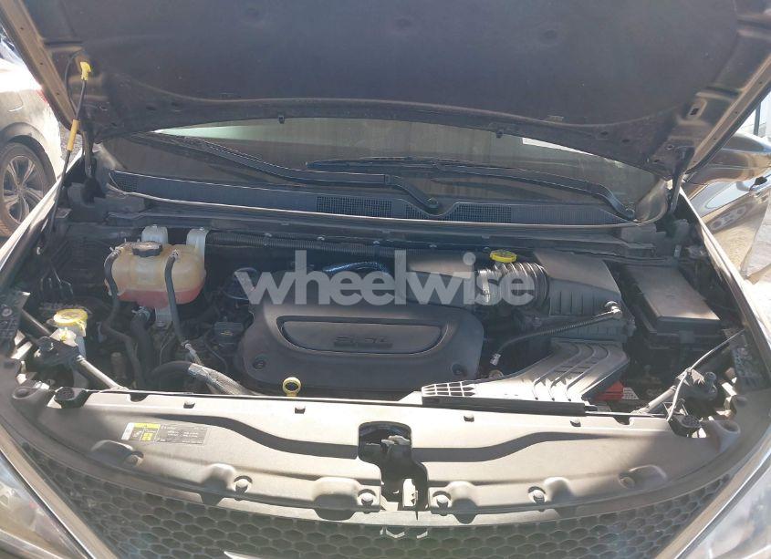 Photo 10 of 2019 Chrysler Pacifica TOURING L (VIN 2C4RC1BG8KR593114)