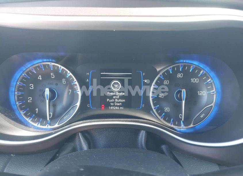 Photo 7 of 2019 Chrysler Pacifica TOURING L (VIN 2C4RC1BG8KR651366)
