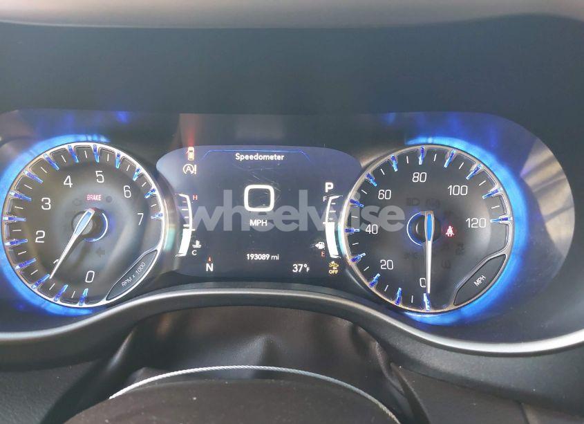 Photo 7 of 2020 Chrysler Pacifica TOURING L (VIN 2C4RC1BG8LR111548)