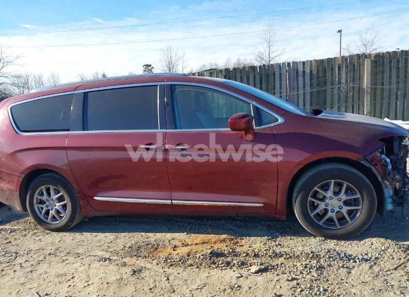 Photo 14 of 2020 Chrysler Pacifica TOURING L (VIN 2C4RC1BG8LR279237)