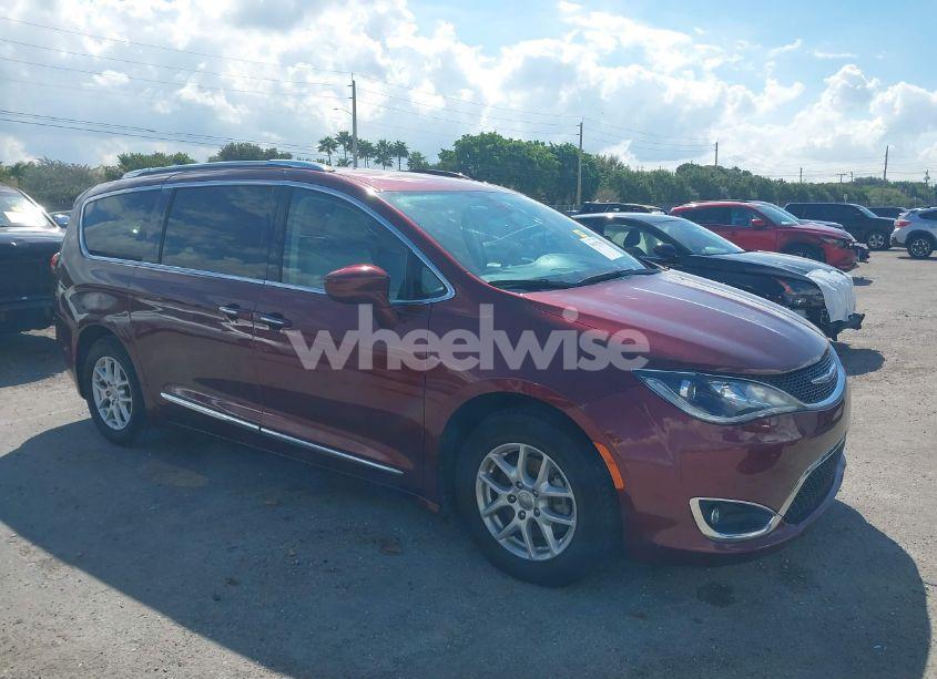 2020 Chrysler Pacifica TOURING L (VIN 2C4RC1BG8LR283658) main photo