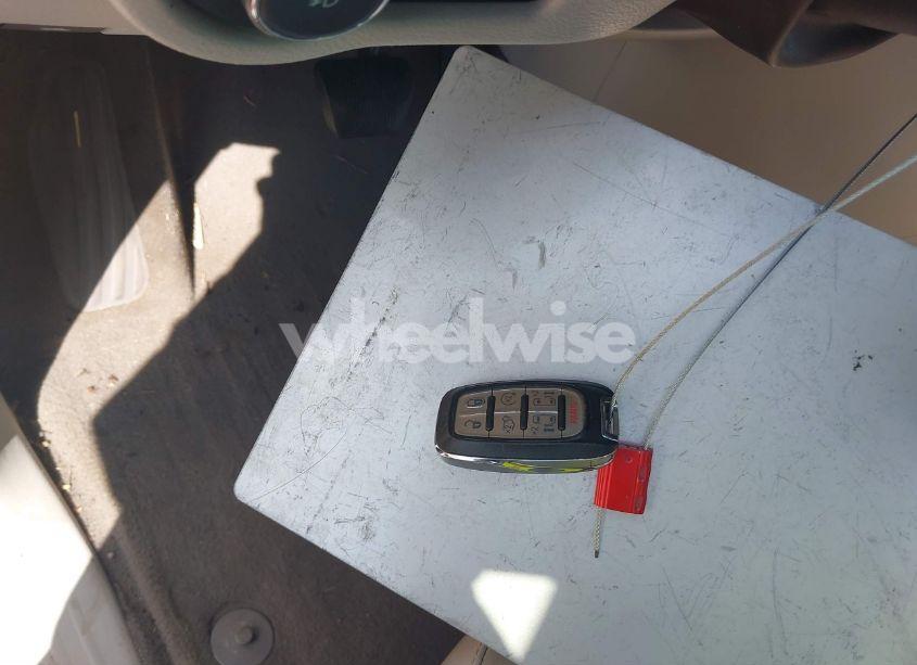 Photo 11 of 2020 Chrysler Pacifica TOURING L (VIN 2C4RC1BG8LR283658)