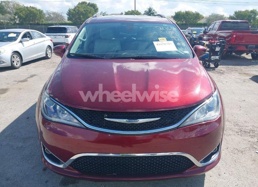 Photo 12 of 2020 Chrysler Pacifica TOURING L (VIN 2C4RC1BG8LR283658)