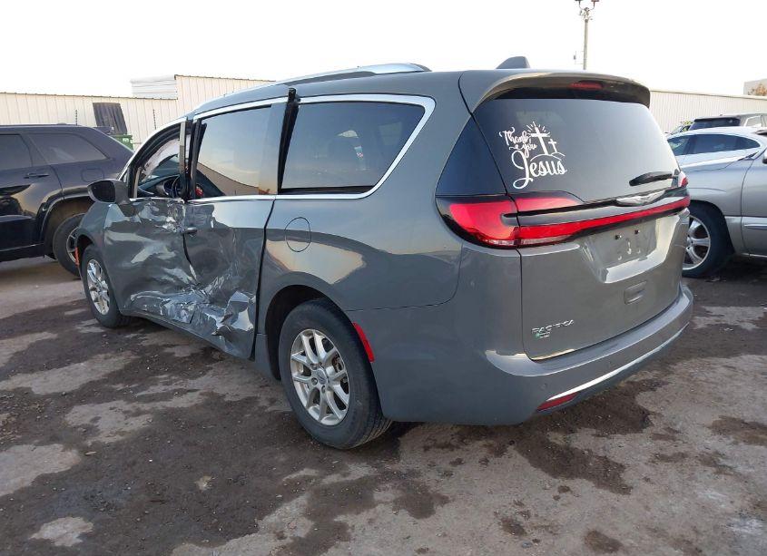 Photo 3 of 2021 Chrysler Pacifica TOURING L (VIN 2C4RC1BG8MR585176)