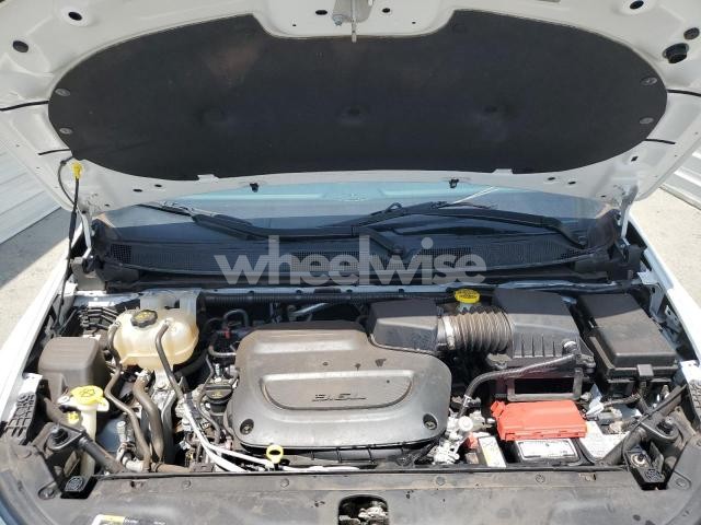 Photo 14 of 2021 CHRYSLER PACIFICA TOURING L (VIN 2C4RC1BG8MR604857)