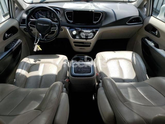 Photo 3 of 2021 CHRYSLER PACIFICA TOURING L (VIN 2C4RC1BG8MR604857)