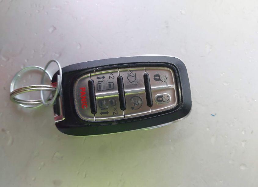 Photo 11 of 2022 Chrysler Pacifica TOURING L (VIN 2C4RC1BG8NR125615)