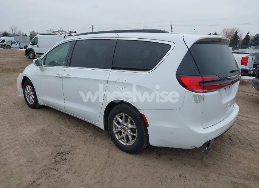 Photo 3 of 2022 Chrysler Pacifica TOURING L (VIN 2C4RC1BG8NR151793)