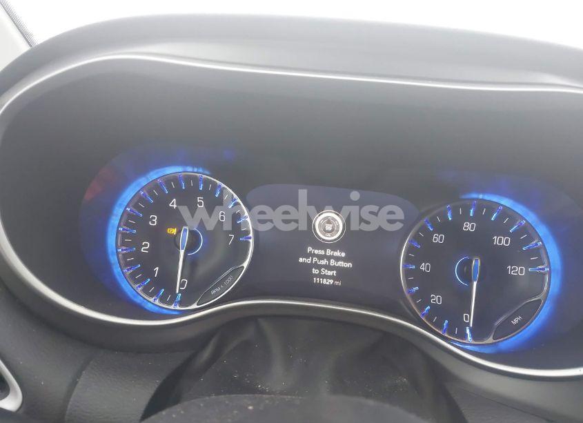 Photo 7 of 2022 Chrysler Pacifica TOURING L (VIN 2C4RC1BG8NR151793)