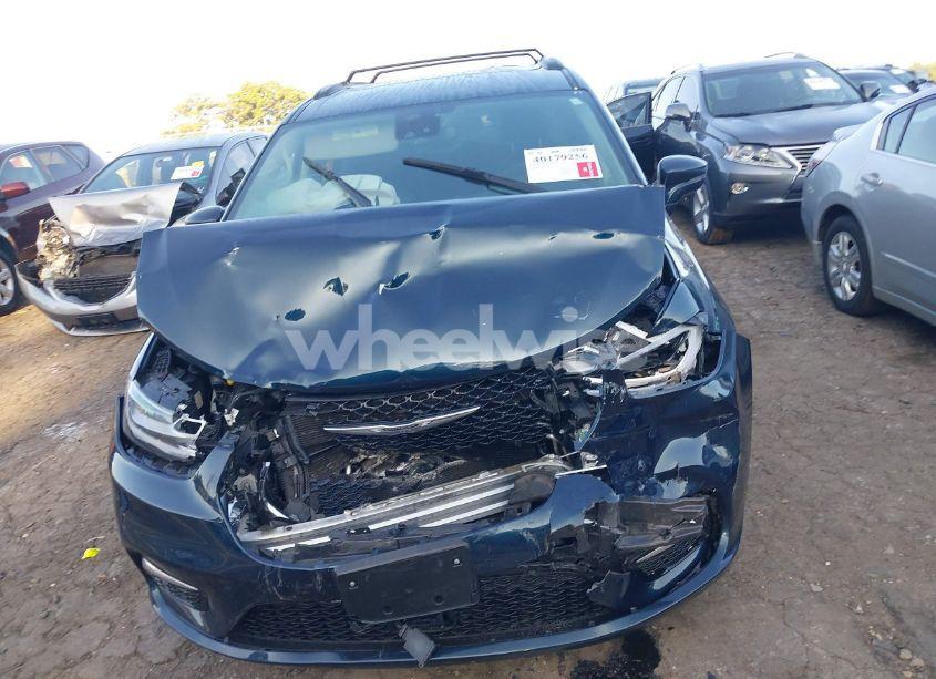 Photo 12 of 2022 Chrysler Pacifica TOURING L (VIN 2C4RC1BG8NR186480)