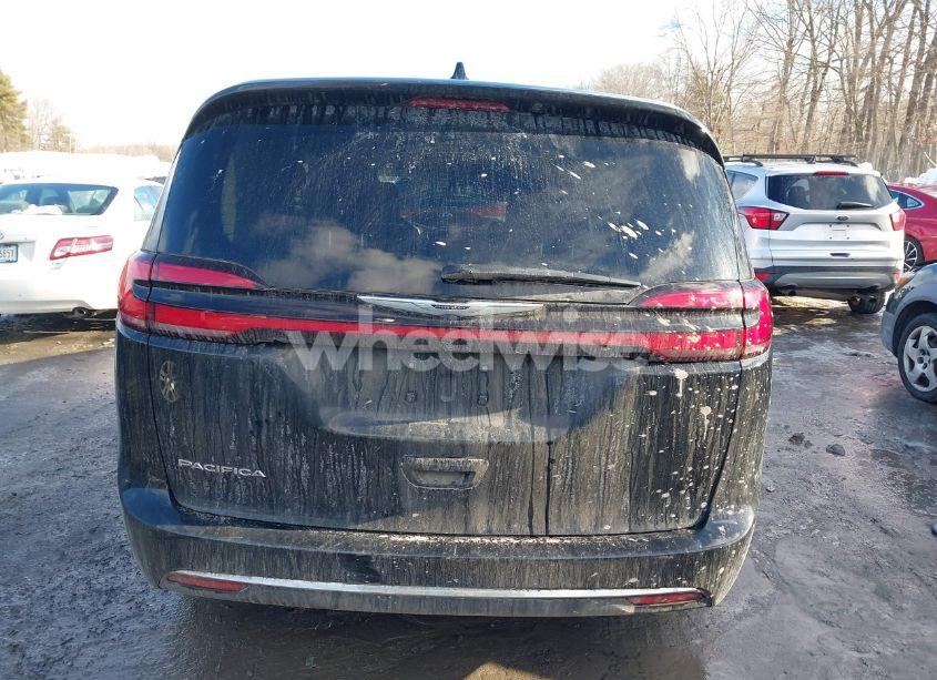 Photo 16 of 2022 Chrysler Pacifica TOURING L (VIN 2C4RC1BG8NR211295)