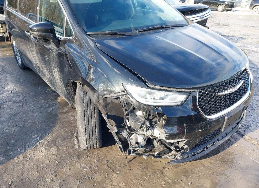 Photo 6 of 2022 Chrysler Pacifica TOURING L (VIN 2C4RC1BG8NR211295)