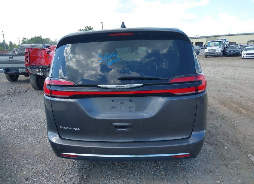 Photo 16 of 2023 Chrysler Pacifica TOURING L (VIN 2C4RC1BG8PR514614)