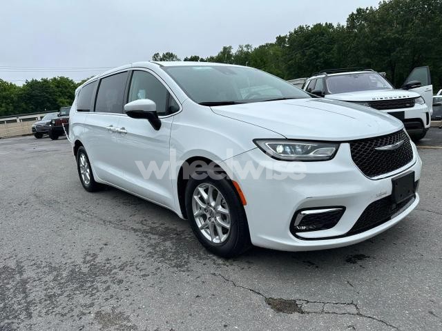 Photo 8 of 2023 CHRYSLER PACIFICA TOURING L (VIN 2C4RC1BG8PR529226)