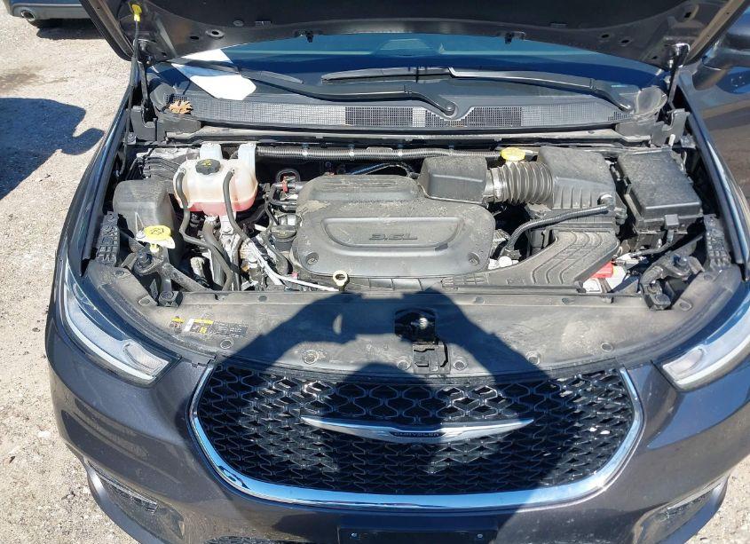 Photo 10 of 2023 Chrysler Pacifica TOURING L (VIN 2C4RC1BG8PR529369)