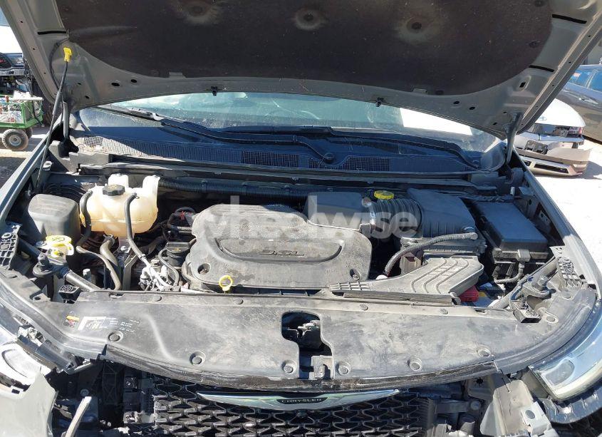 Photo 9 of 2023 Chrysler Pacifica TOURING L (VIN 2C4RC1BG8PR559908)