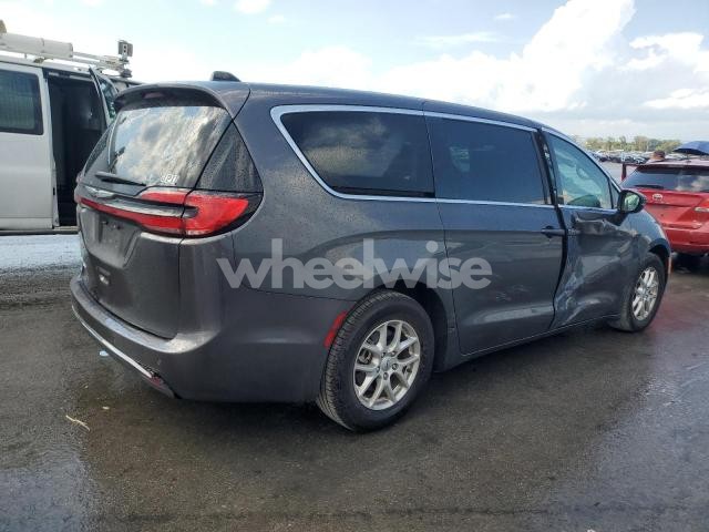 Photo 5 of 2023 CHRYSLER PACIFICA TOURING L (VIN 2C4RC1BG8PR580810)