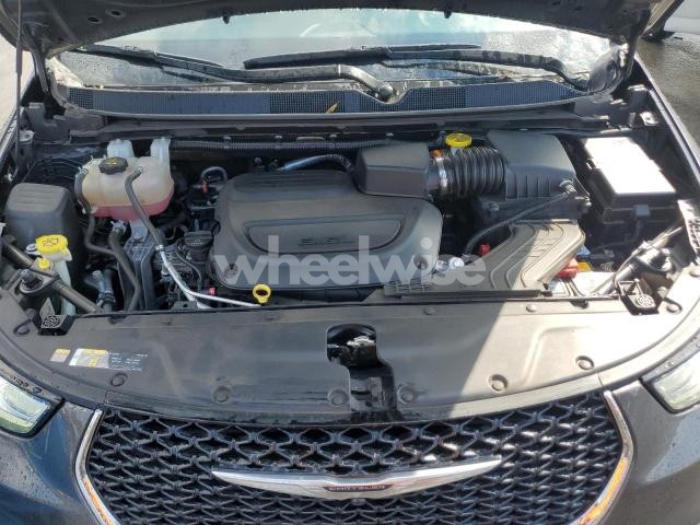 Photo 6 of 2023 CHRYSLER PACIFICA TOURING L (VIN 2C4RC1BG8PR580810)