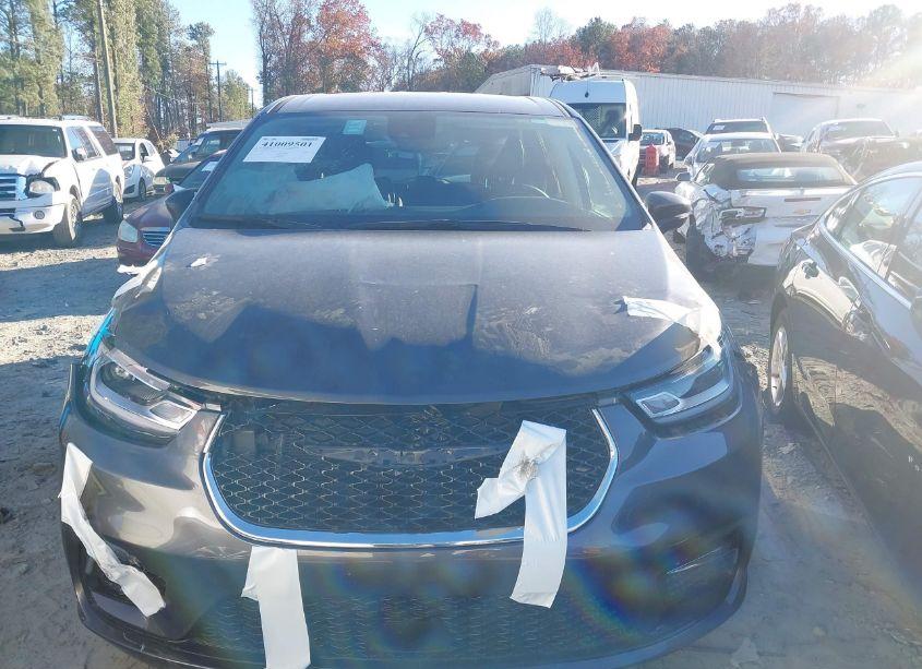 Photo 12 of 2023 Chrysler Pacifica TOURING L (VIN 2C4RC1BG8PR590267)