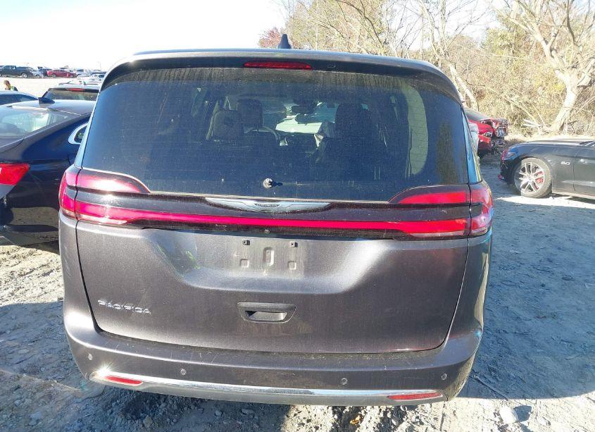 Photo 16 of 2023 Chrysler Pacifica TOURING L (VIN 2C4RC1BG8PR590267)