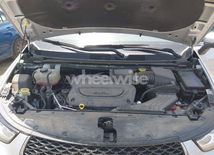 Photo 10 of 2023 Chrysler Pacifica TOURING L (VIN 2C4RC1BG8PR623994)