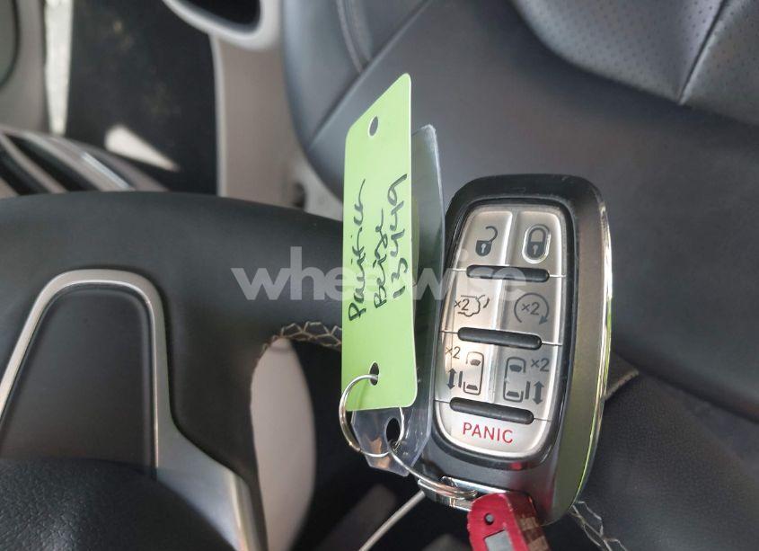 Photo 11 of 2023 Chrysler Pacifica TOURING L (VIN 2C4RC1BG8PR623994)