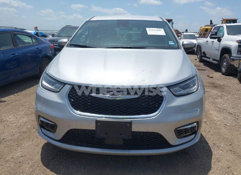 Photo 12 of 2023 Chrysler Pacifica TOURING L (VIN 2C4RC1BG8PR623994)