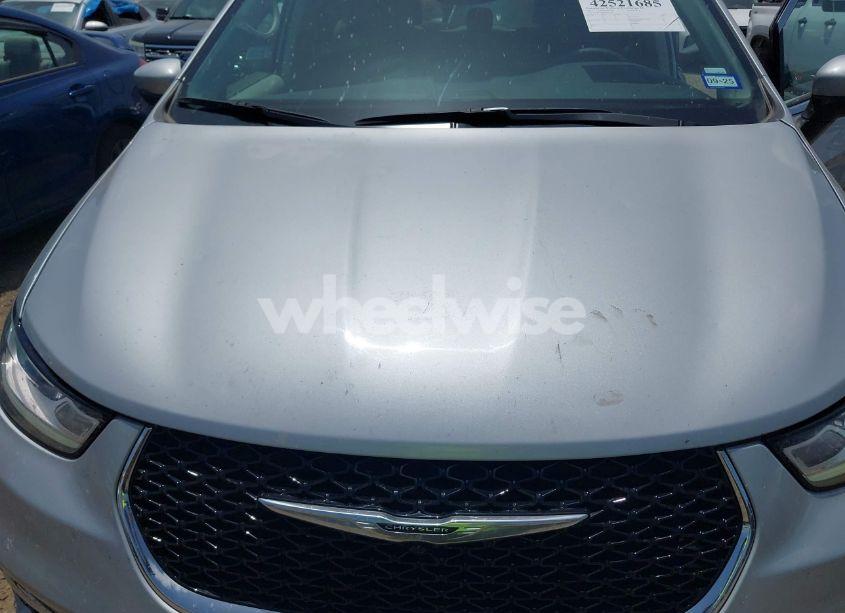 Photo 6 of 2023 Chrysler Pacifica TOURING L (VIN 2C4RC1BG8PR623994)