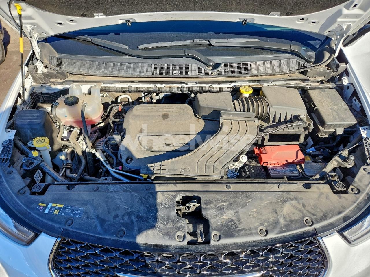 Photo 12 of 2024 CHRYSLER PACIFICA TOURING L (VIN 2C4RC1BG8RR122767)